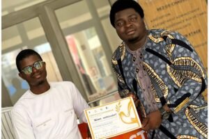 Lire la suite à propos de l’article Médias au Bénin: le quotidien  »Bénin Intelligent » distingué encore une fois.