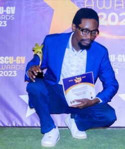 Lire la suite à propos de l’article Dieudonné Aurinse TOTON alias  »Papa Soleil »: zoom sur un jeune cinéaste béninois aux talents multiples