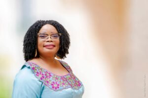 Lire la suite à propos de l’article Projet de société 2026-2033: Claudine Prudencio fait un décryptage en six points clés