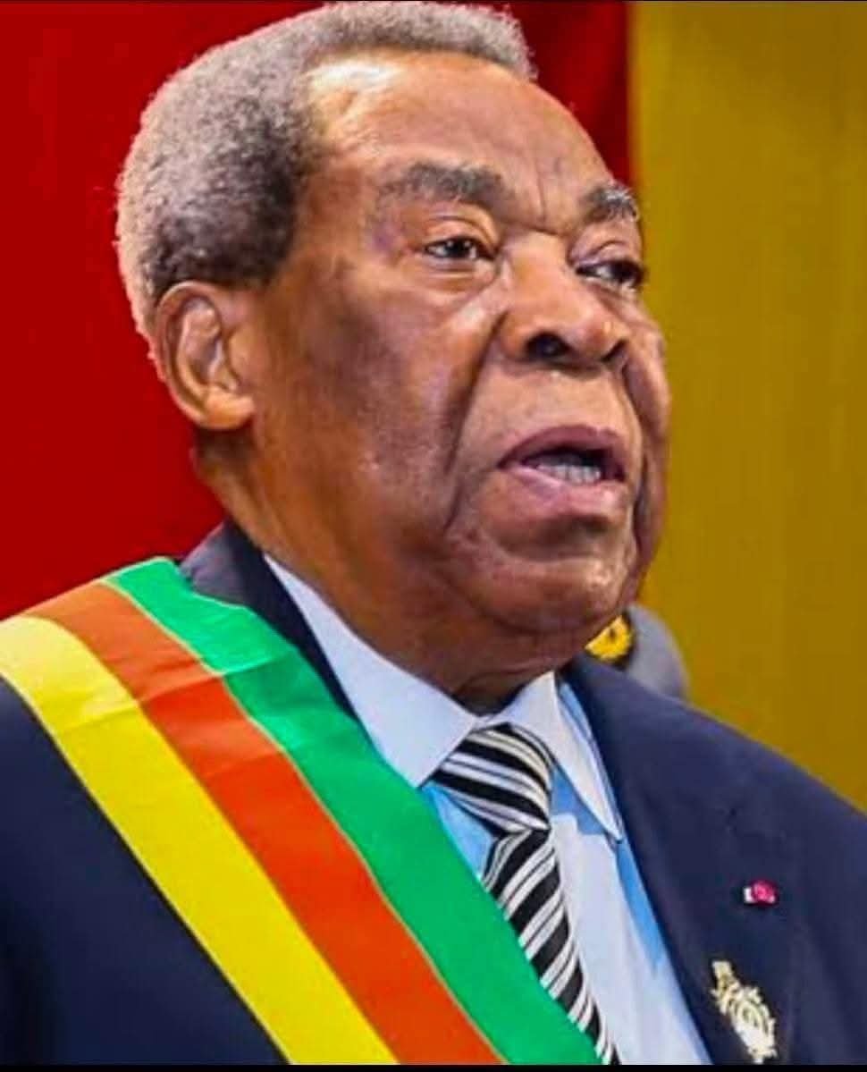 Lire la suite à propos de l’article Cameroun : décès de Marcel Niat Njifenji, ancien président du Sénat.