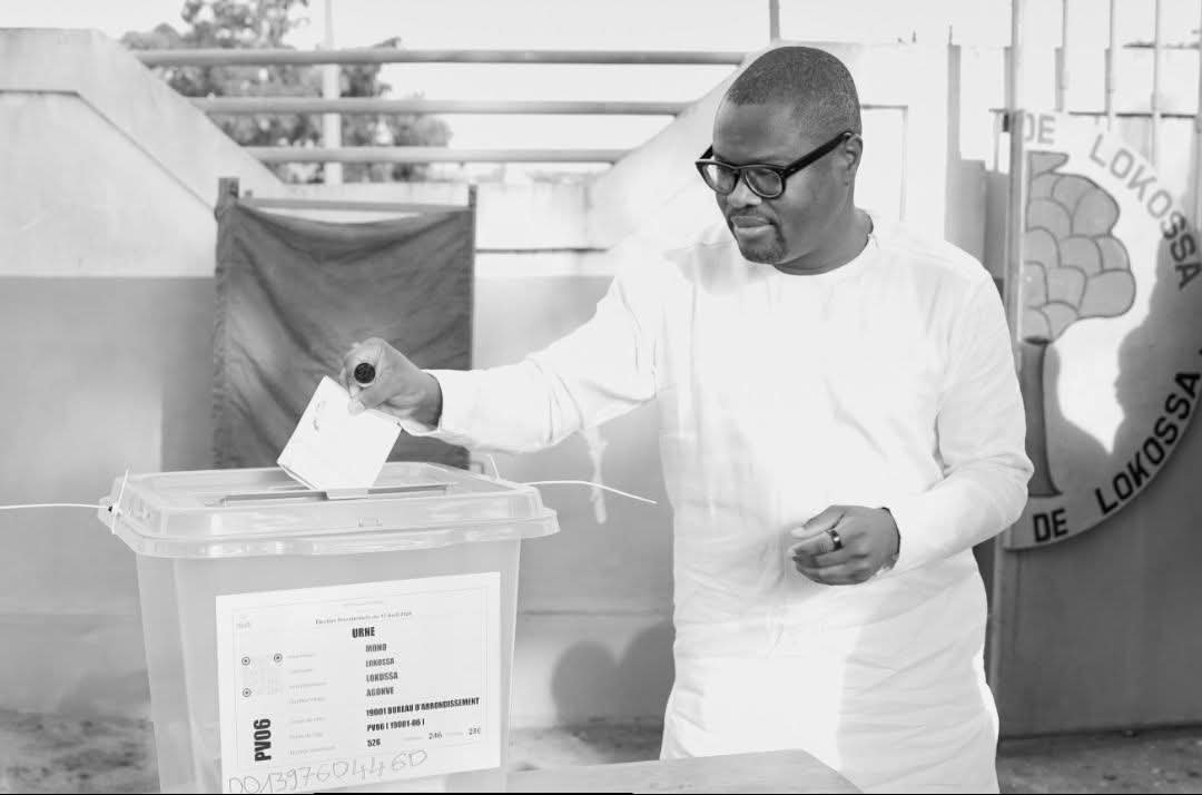 Lire la suite à propos de l’article Présidentielle au Bénin : le candidat Romuald Wadagni a voté à Lokossa.