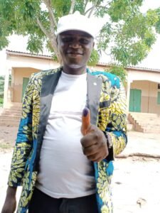 Lire la suite à propos de l’article Présidentielle au Bénin : le Jeune leader politique Marius Adjekobi a voté à Bonou.