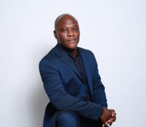 Lire la suite à propos de l’article Depuis la France, Kayodé Osseni lance une pétition pour une meilleure représentativité de la diaspora béninoise au parlement.